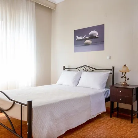 Pleasures House * Kavala