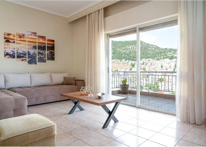 Pleasures House كافالا