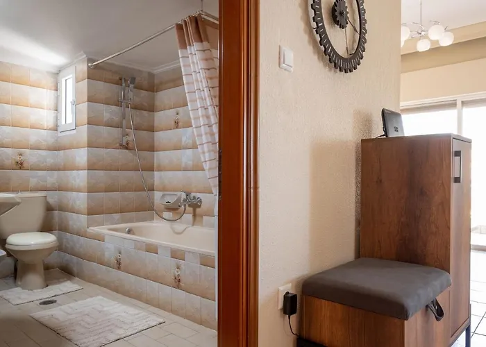 Pleasures House كافالا