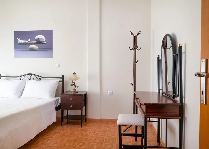 Pleasures House كافالا